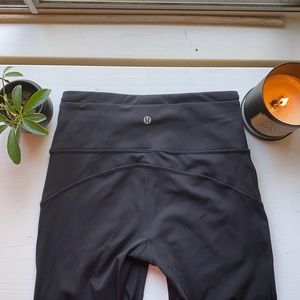 Lululemon mid rise leggings 25”